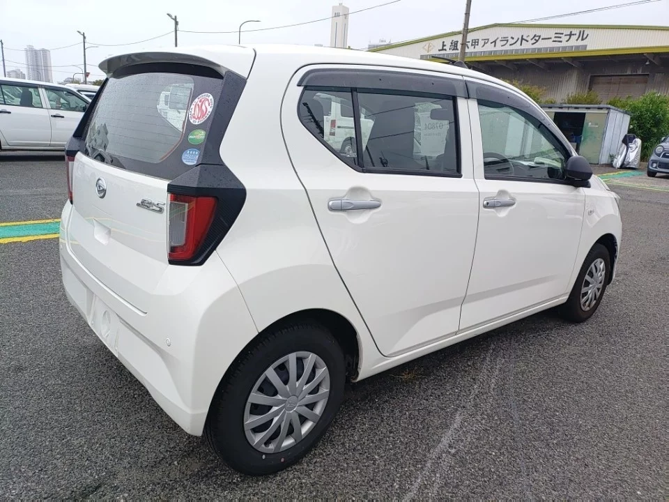Daihatsu Mira e:S LA350S 2019